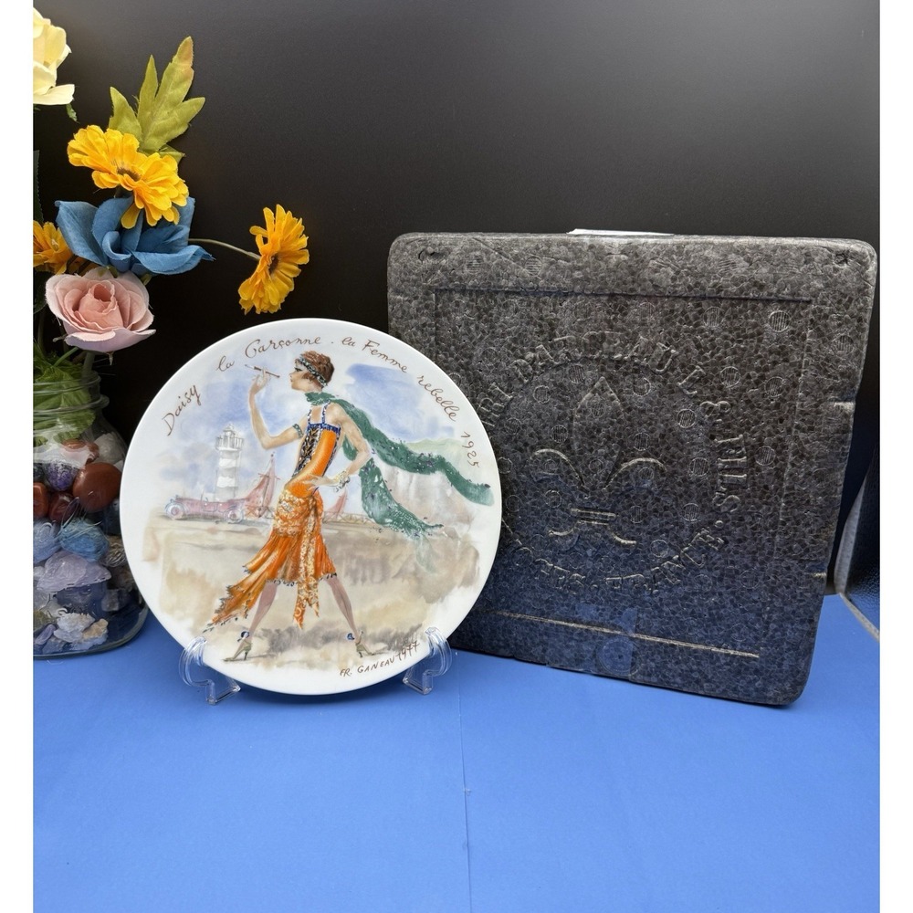 Limoges D'Arceau "Daisy La Garçonne" Rebellious Women of Century Collector Plate